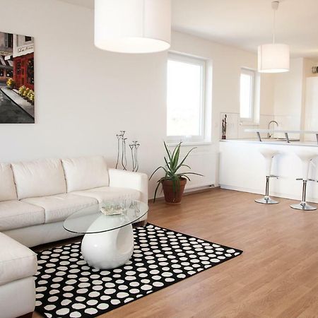 Prostorný 3 pokojový apartmán s dvěma terasami Praga Exterior foto