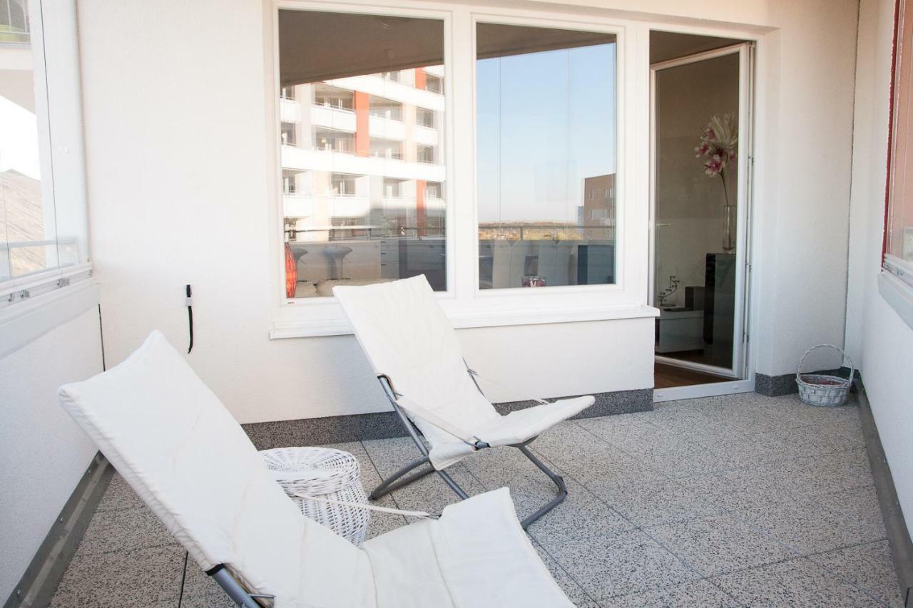 Prostorný 3 pokojový apartmán s dvěma terasami Praga Exterior foto