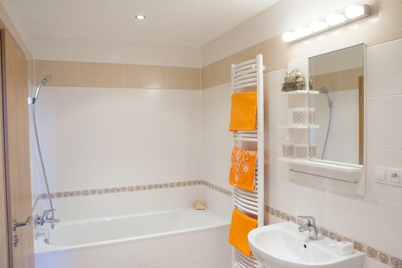 Prostorný 3 pokojový apartmán s dvěma terasami Praga Exterior foto